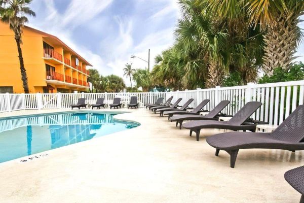 ROYAL INN BEACH HUTCHINSON ISLAND (Fort Pierce)